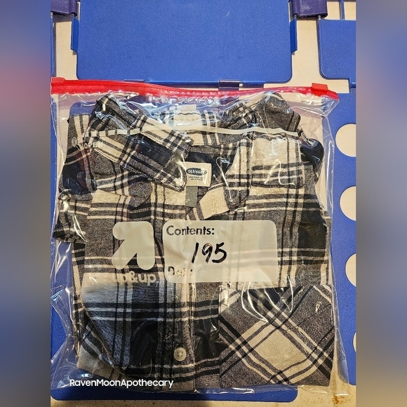 Small Old Navy Flannel - Picture 6 of 6